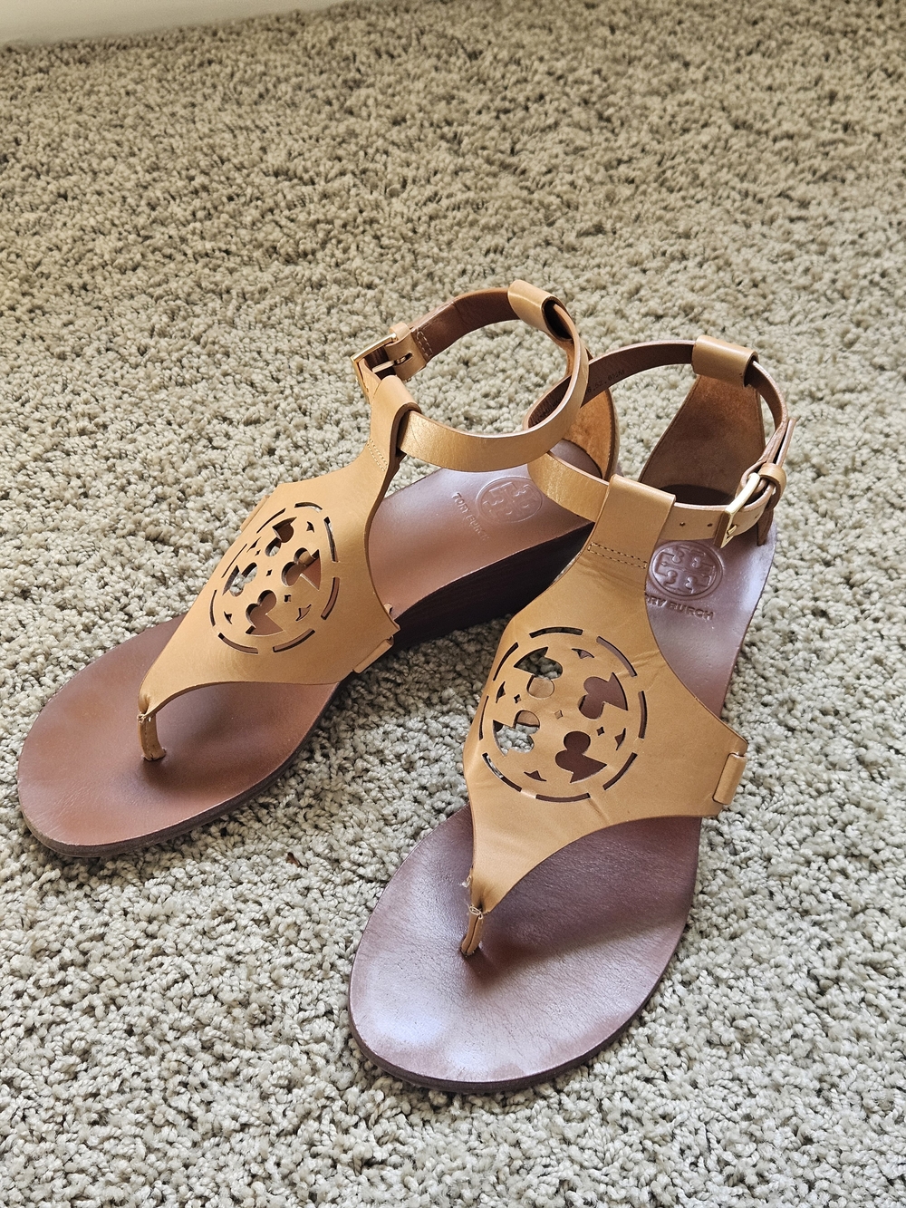 Tory Burch ZOEY Wedge Sandal Shoe Sand Tan Brown Leather Size 6.5